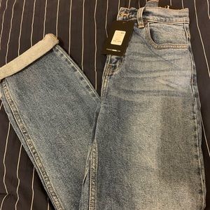NEW FASHION NOVA JEANS SIZE 7